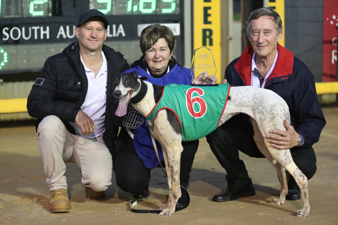 Kruger Lass Takes Out Bothing Stayers Cup